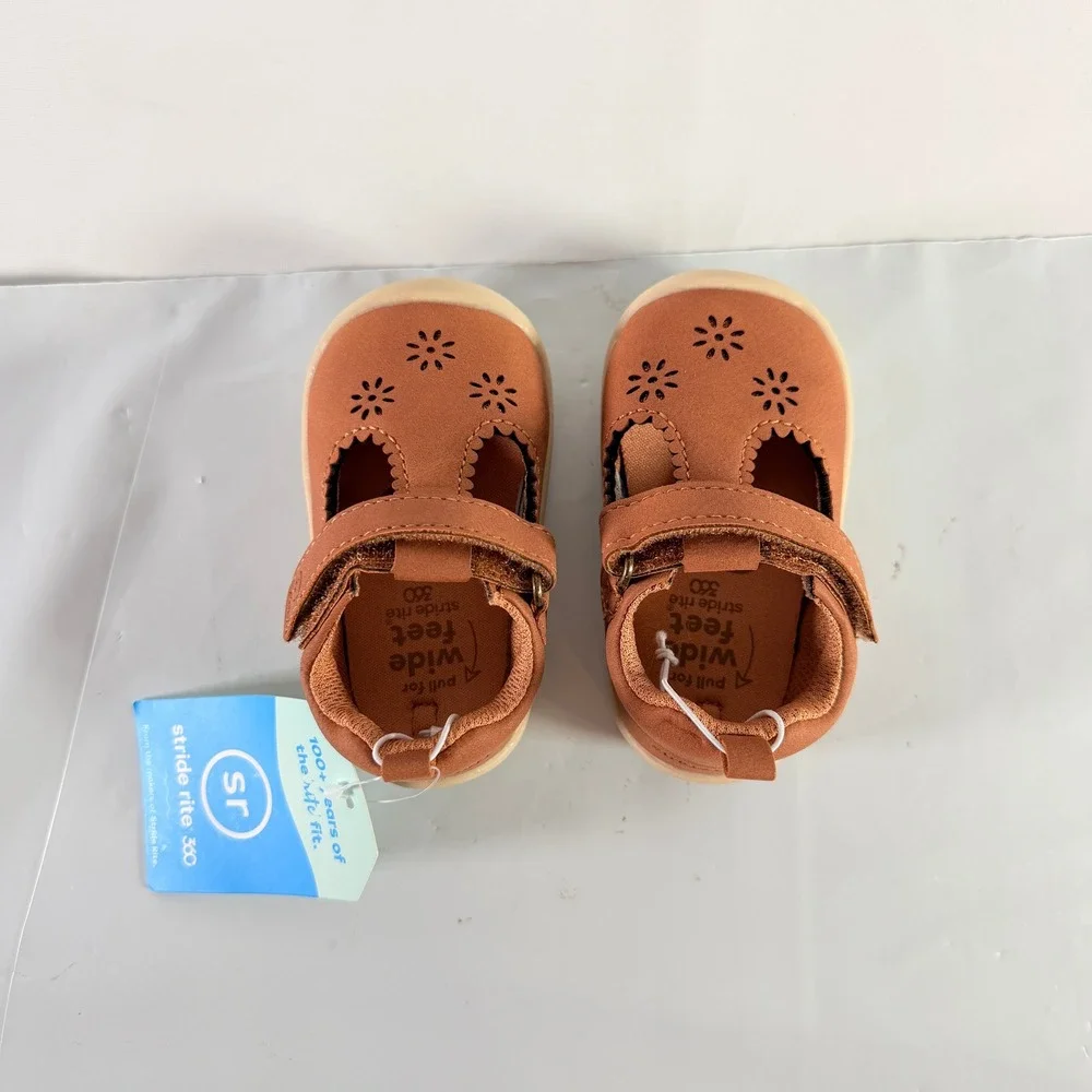 Stride Rite 360 Little Kid Lacey 2.0‎ Tan Mary Jane Shoes Size 6M NIB